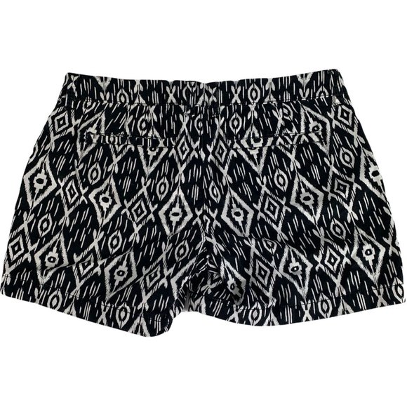 Old Navy 6 Shorts Black White Pattern Casual Preppy - Picture 2 of 5